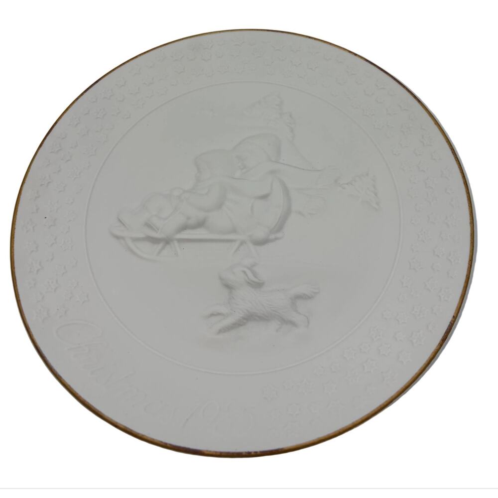 Vintage Avon "A Child's Christmas" 1985 Collector Plate